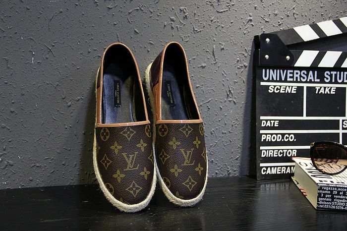 LV Loafers Women--005